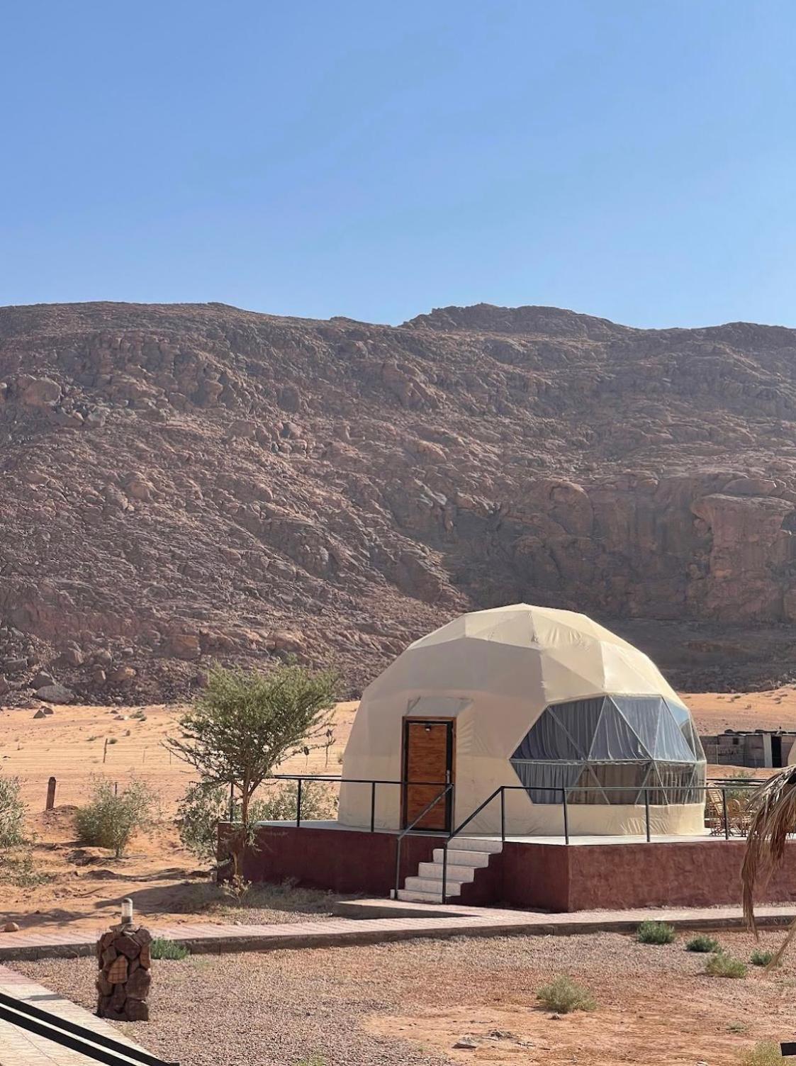 Adel Rum Camp Bubbles Wadi Rum Exterior photo